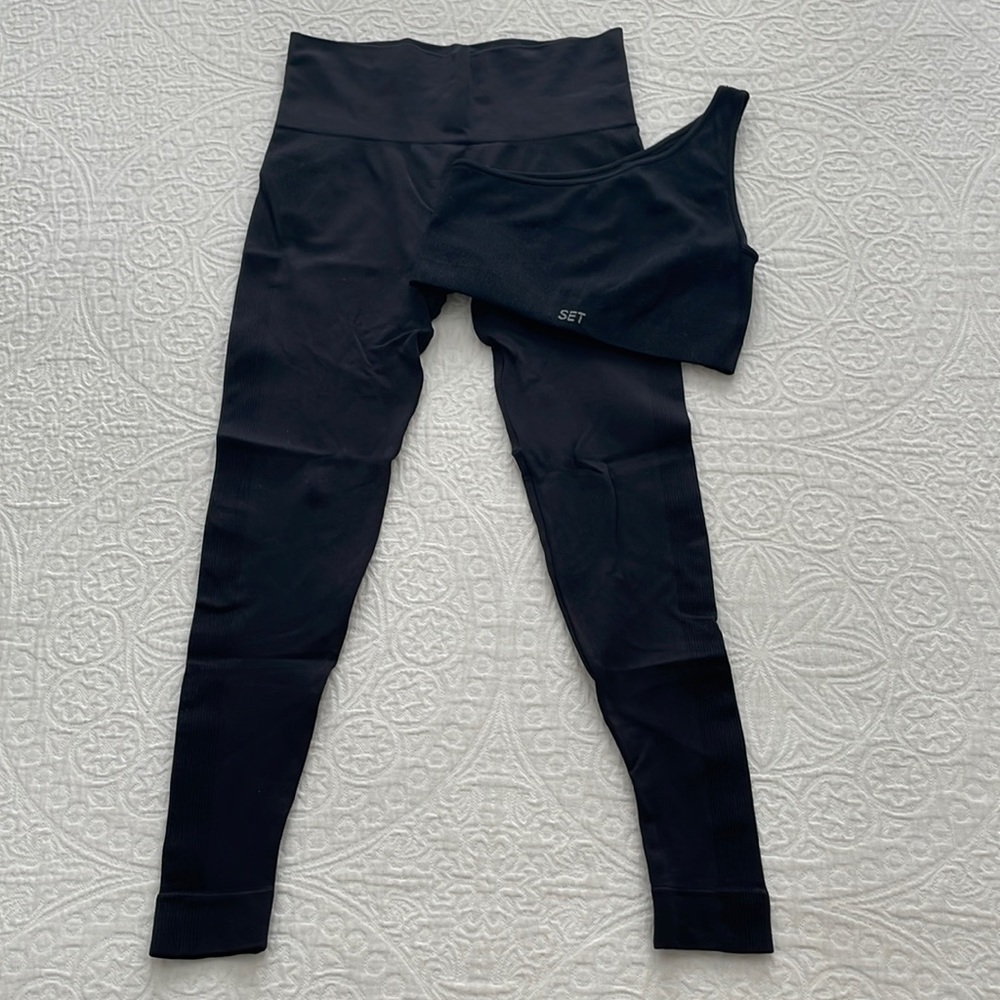 SET ACTIVE SCULPTFLEX LEGGINGS & RIBBED ONE SHOULDER BRA